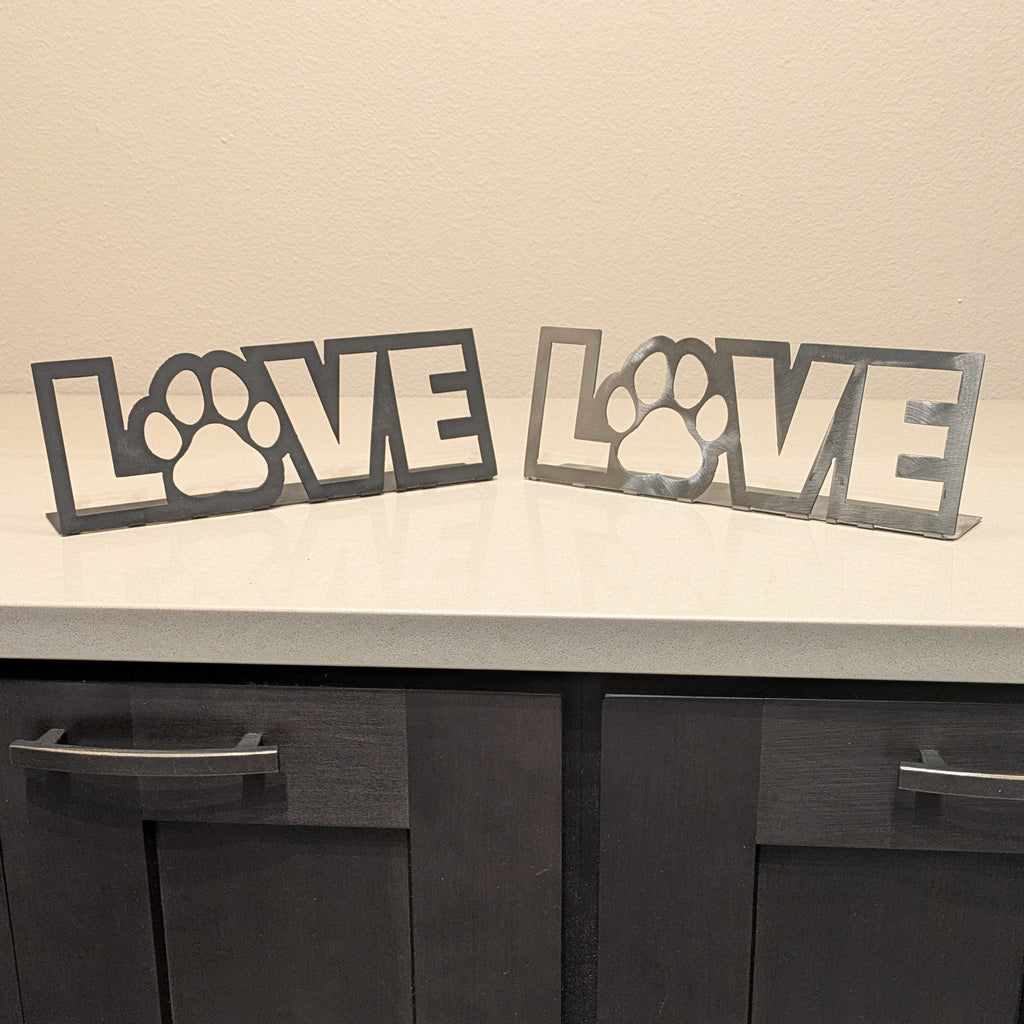 LOVE Paw Sign - Christmas Holiday